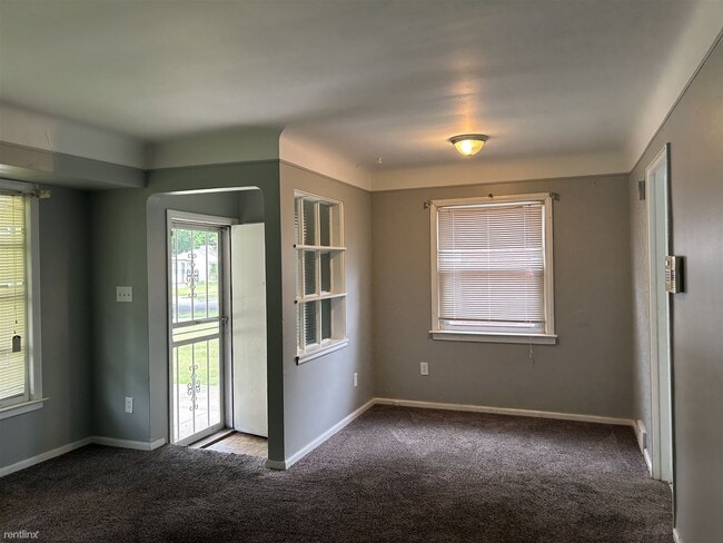 Building Photo - 3 br, 1 bath House - 9961 Vaughan St