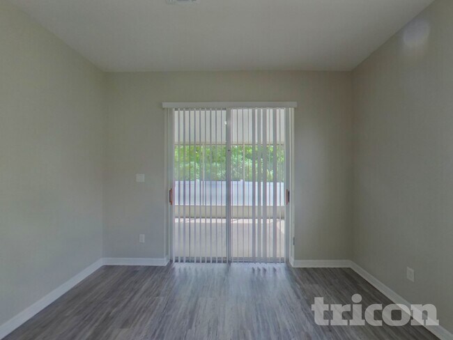 Foto del edificio - 1720 Mountclair Ct