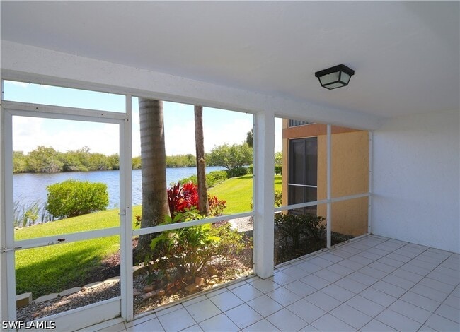 Building Photo - 1305 Mainsail Dr