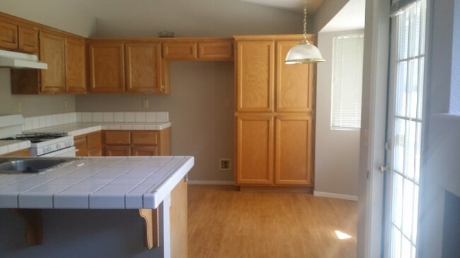 Building Photo - 8528 Maple Hall Dr
