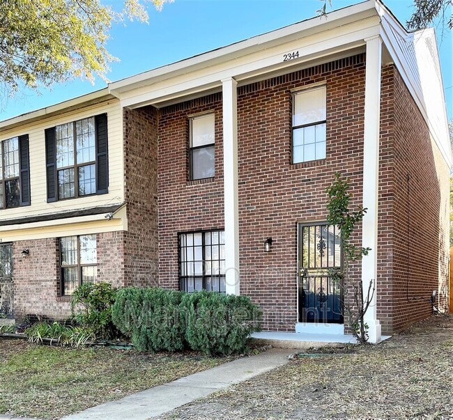 Photo - 2344 N Orchid Dr Townhome