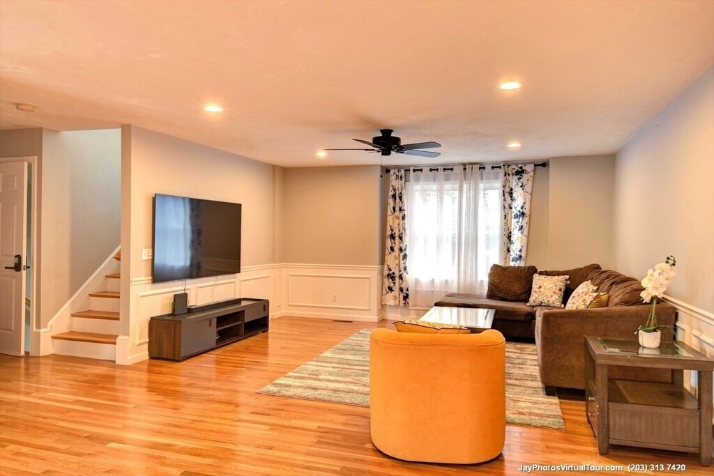 Foto principal - 110 Apricot St