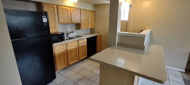 Building Photo - Quaint Provo Basement Apartment w lots of ...