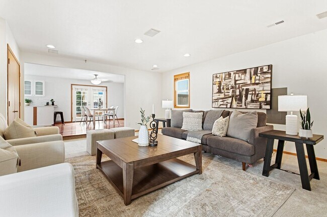 Foto del edificio - Beautiful Renovated Home in Excellent School District, Sammamish!