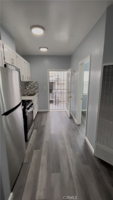 Foto principal - 1032 Normandie Ave