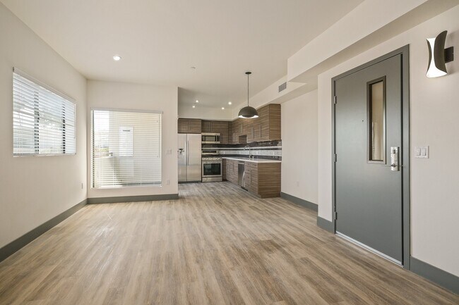 Building Photo - 3743 Midvale Ave