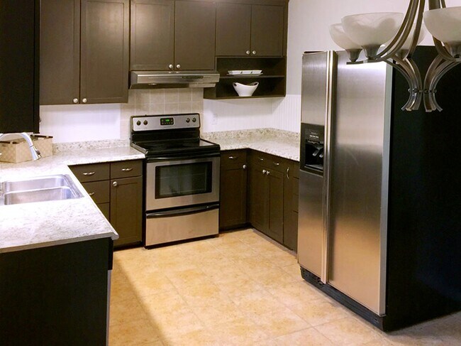 Foto del edificio - 1404 Winthorne Dr