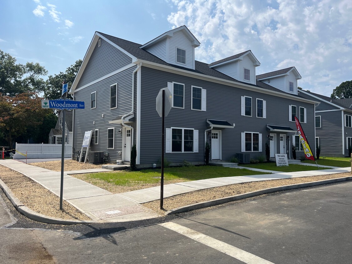 Primary Photo - 407 Woodmont Ave