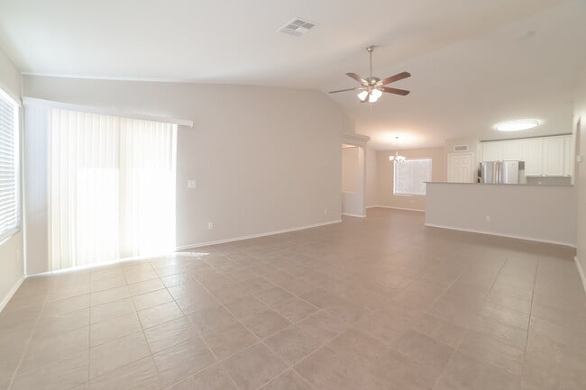 Building Photo - 12557 W Mandalay Ln