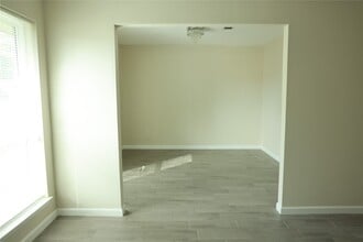 Building Photo - 1038 Cottage Oak Ln