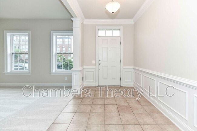 Building Photo - 331 Pink Azalea Terrace SE