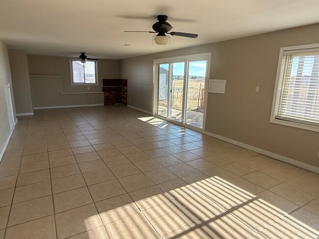 Building Photo - 2118 Appaloosa Trl