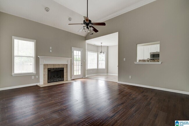 Building Photo - 1621 Old Cahaba Ct