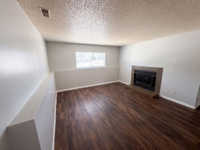 Building Photo - 4479 E Pikes Peak Ave