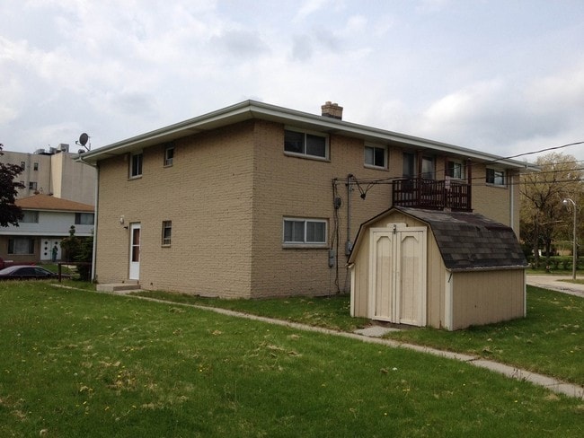 Rear Elevation - 9420 Beckett Ave