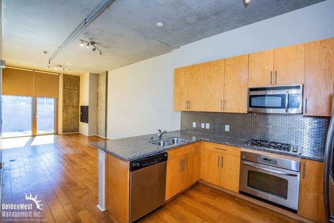 Foto del edificio - Modern Downtown 1Bdm 1Ba Condo at Juhl!
