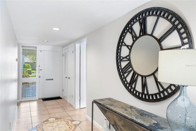 Foto del edificio - 4156 Northmeadow Cir