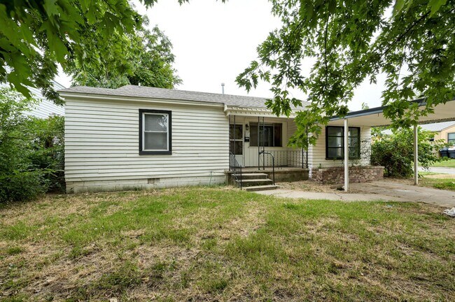 Foto del edificio - *Move-In Special First Month Free* Charming 3 bed 1 Bath Home Near the Paseo District!