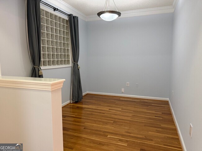 Foto del edificio - 10 Perimeter Summit Blvd