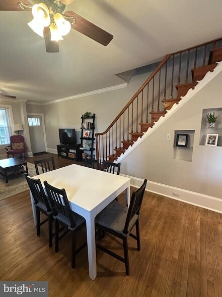 Foto principal - 242 E 8th Ave