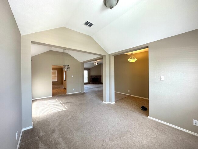 Foto del edificio - 3202 Creekside Dr