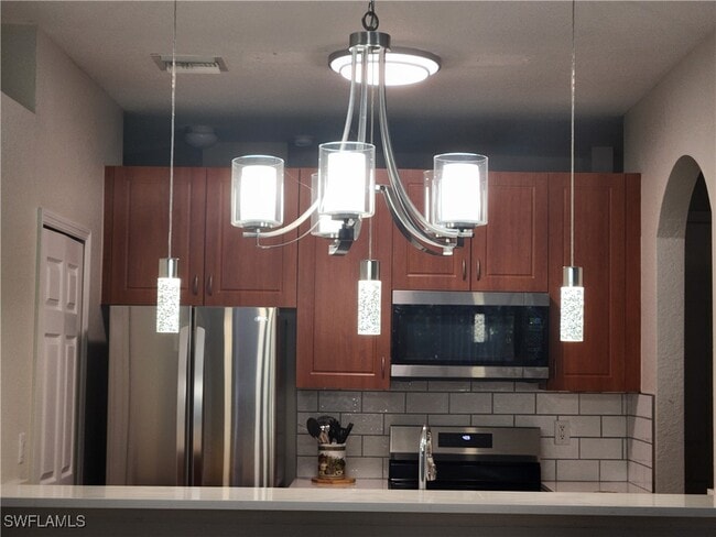 Foto del edificio - 7512 Bristol Cir