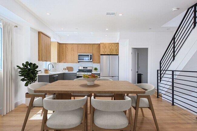 Photo - 2851 S Victoria Ave Apartment