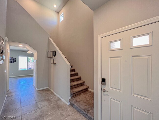 Building Photo - 385 Canyon Mist Ct