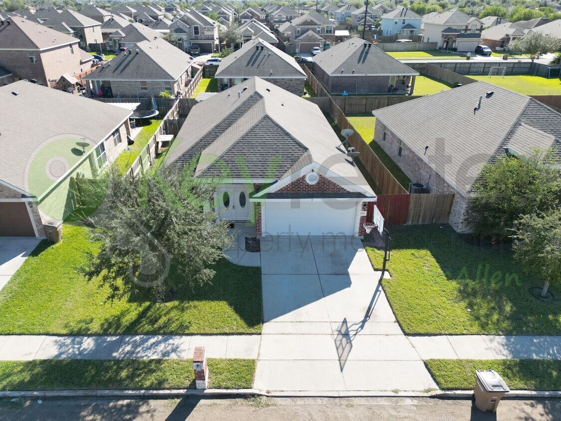 Beautiful 3b /2 bath home in Edinburg House Rental in Edinburg, TX