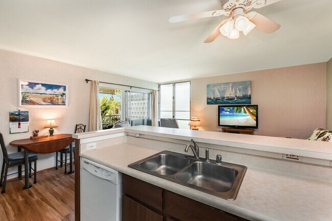 Foto del edificio - 1 Bedroom Furnished Condo on Alii Drive