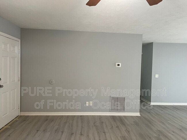 Foto del edificio - 3150 SE 7th St