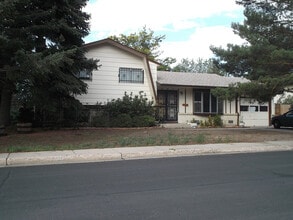 Building Photo - 4602 La Cresta Dr