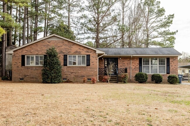 Building Photo - 332 Whitehall Dr