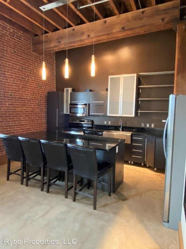 Building Photo - 1 br, 1 bath House - 1004 Spruce St #509