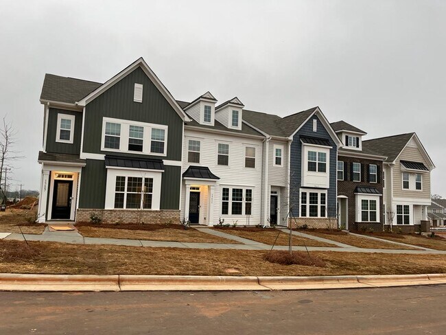 Foto del edificio - 15623 Country House St