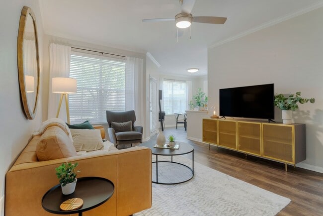 Photo - Up to 6 Weeks Off | 1-Bed Near Beltway 8! Apartment