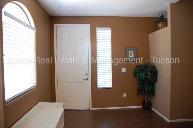 Building Photo - Beauty in the Heart of Oro Valley!!