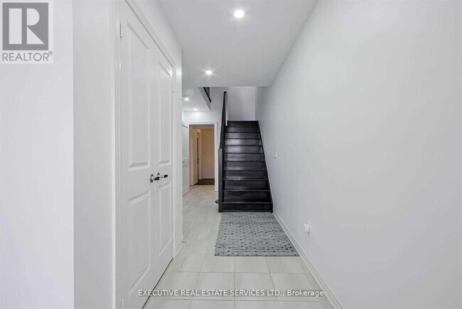 Photo du bâtiment - 4 - (BASEMENT) 50 EDINBURGH DRIVE