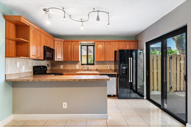 Foto del edificio - 301 Waterview Dr