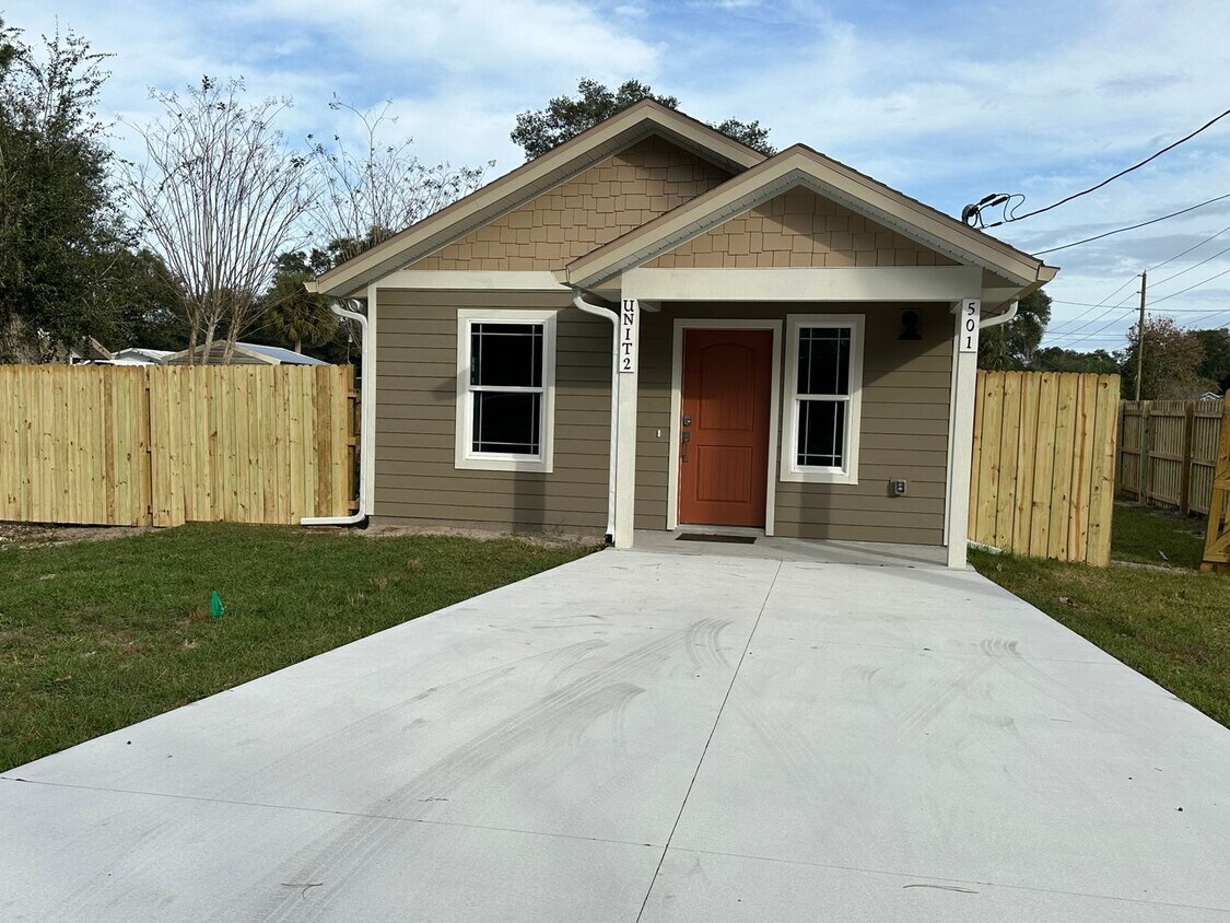 Brand New House Rental in DeLand, FL
