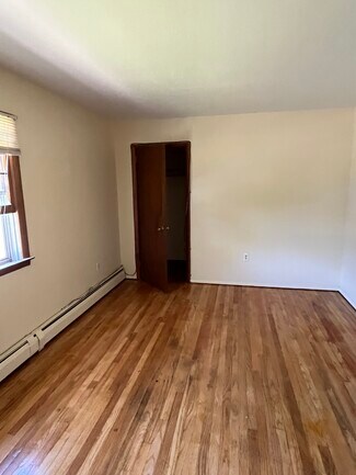 Building Photo - 37 Nicholas Dr