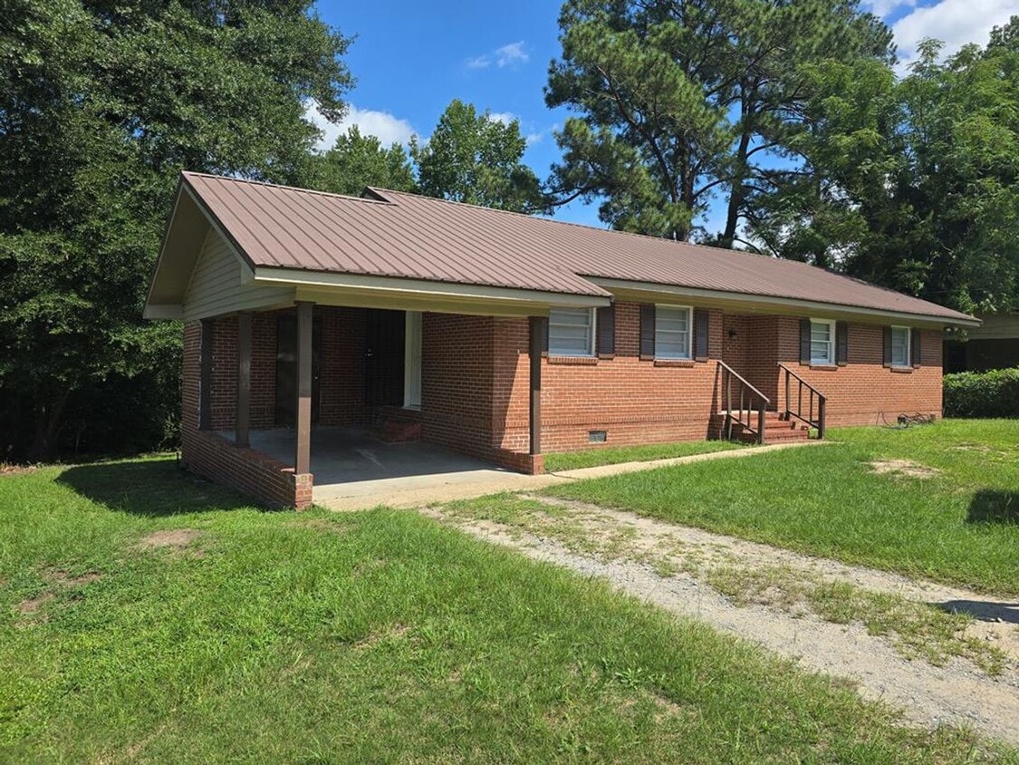 Primary Photo - 3bedroom/2bathroom Available to rent