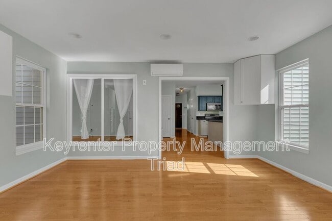 Photo - 3391 Valley Crossing Dr House