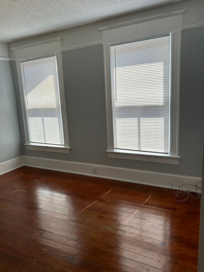 living room - 2228 Post St