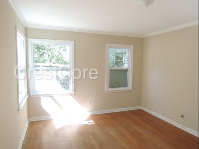 Building Photo - 3760 Barron Ave