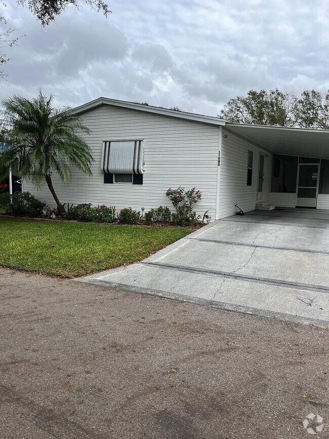 Building Photo - 11040 Mesquite Dr
