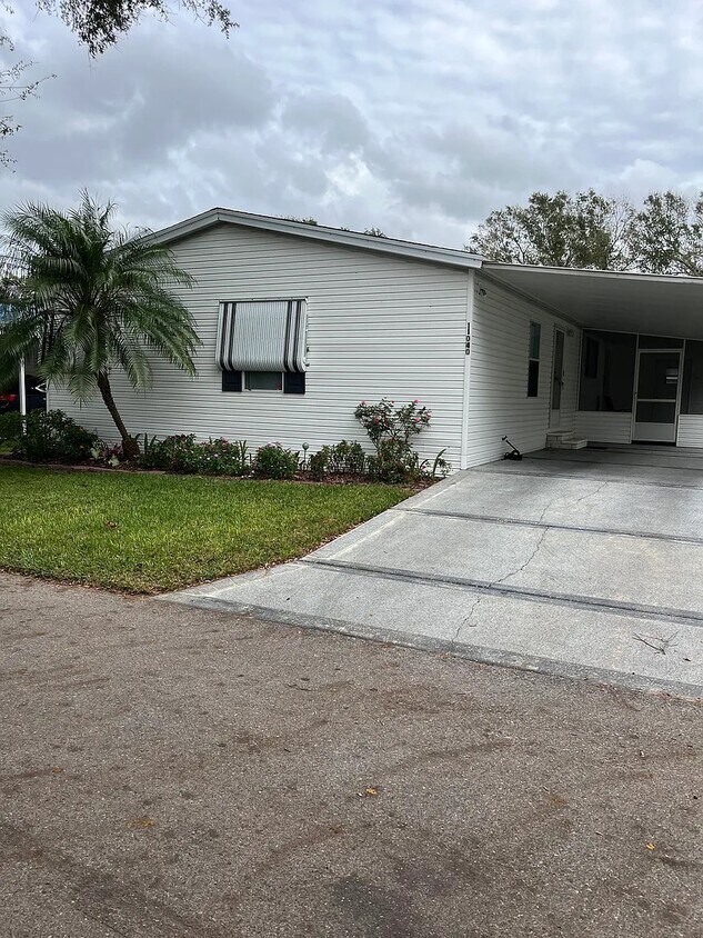 Primary Photo - 11040 Mesquite Dr