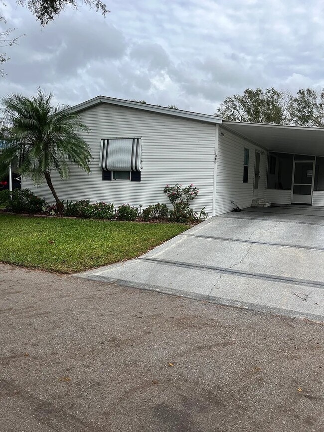 Building Photo - 11040 Mesquite Dr