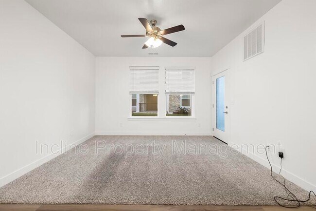 Building Photo - 752 N 260 W