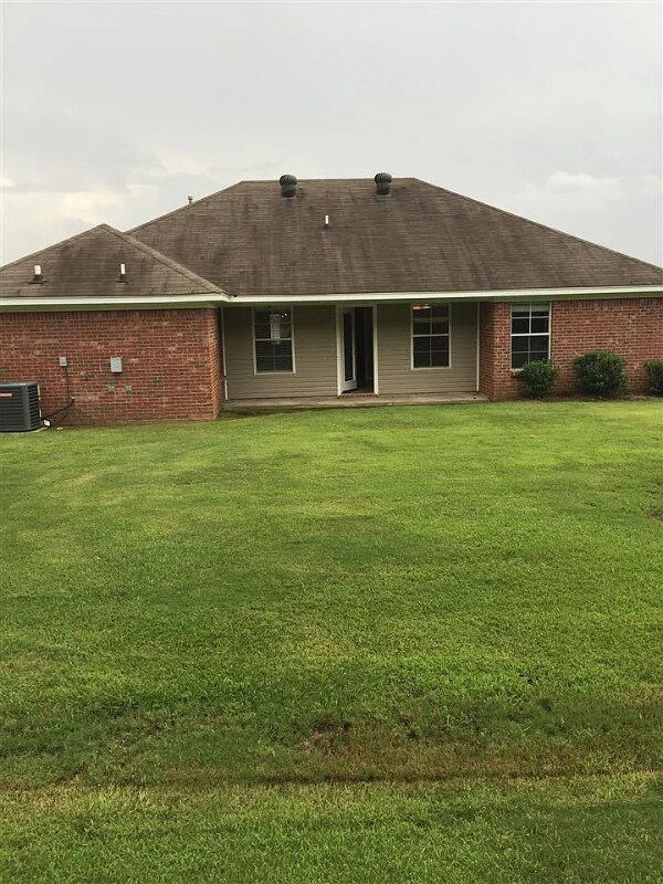Foto del edificio - 611 Shadowridge Dr